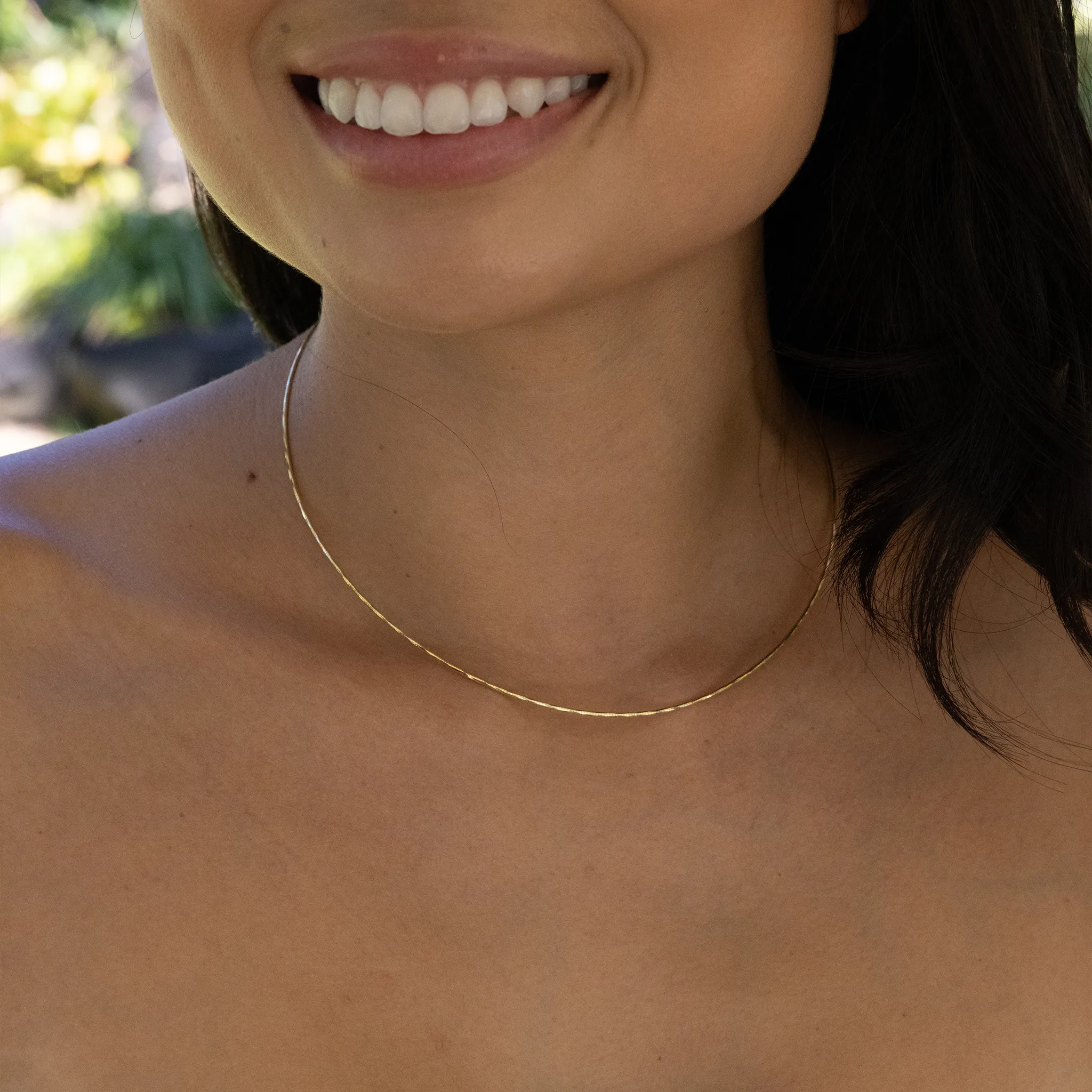 1.5mm Round Omega Chain in Gold