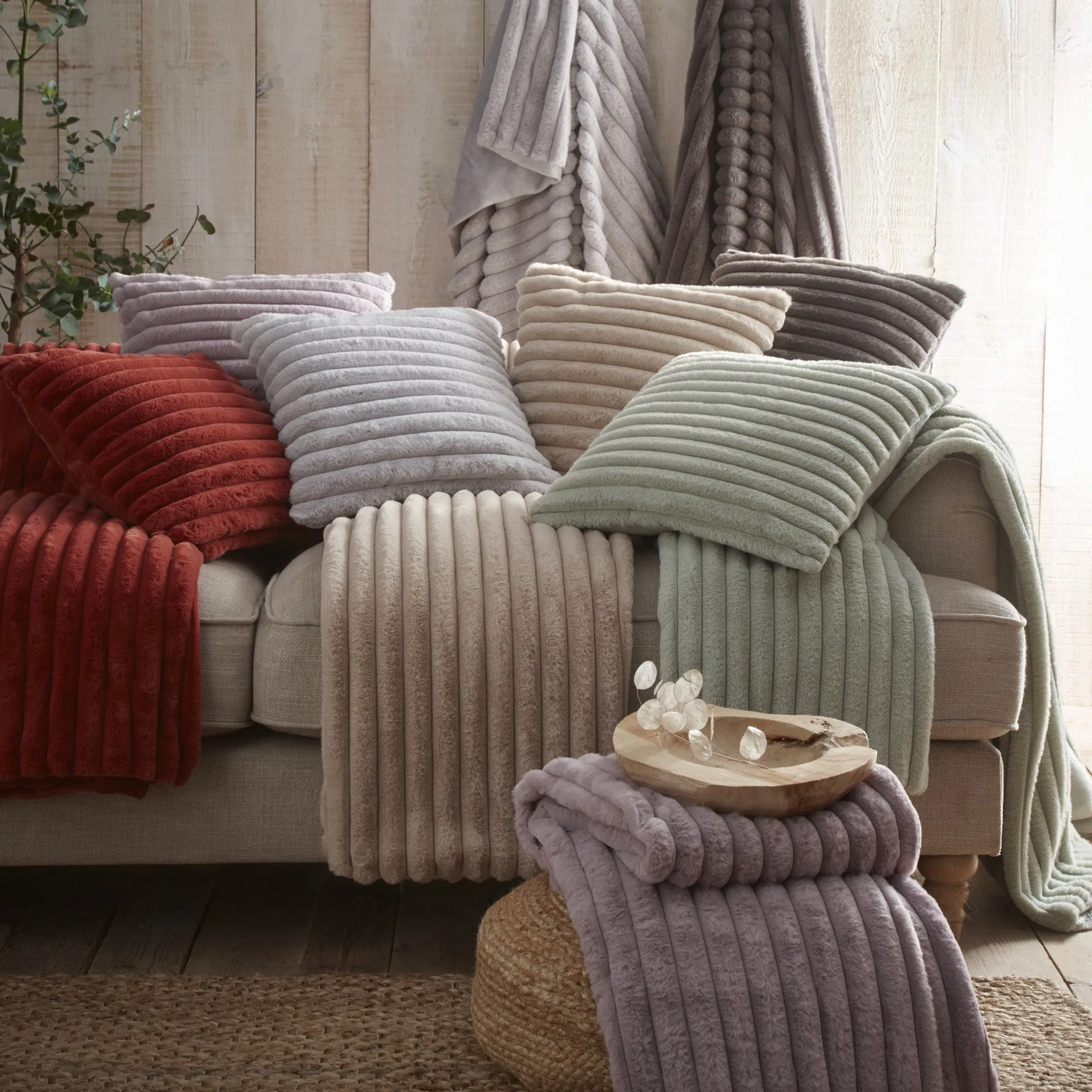 Appletree Hygge Morritz Throw - Terracotta