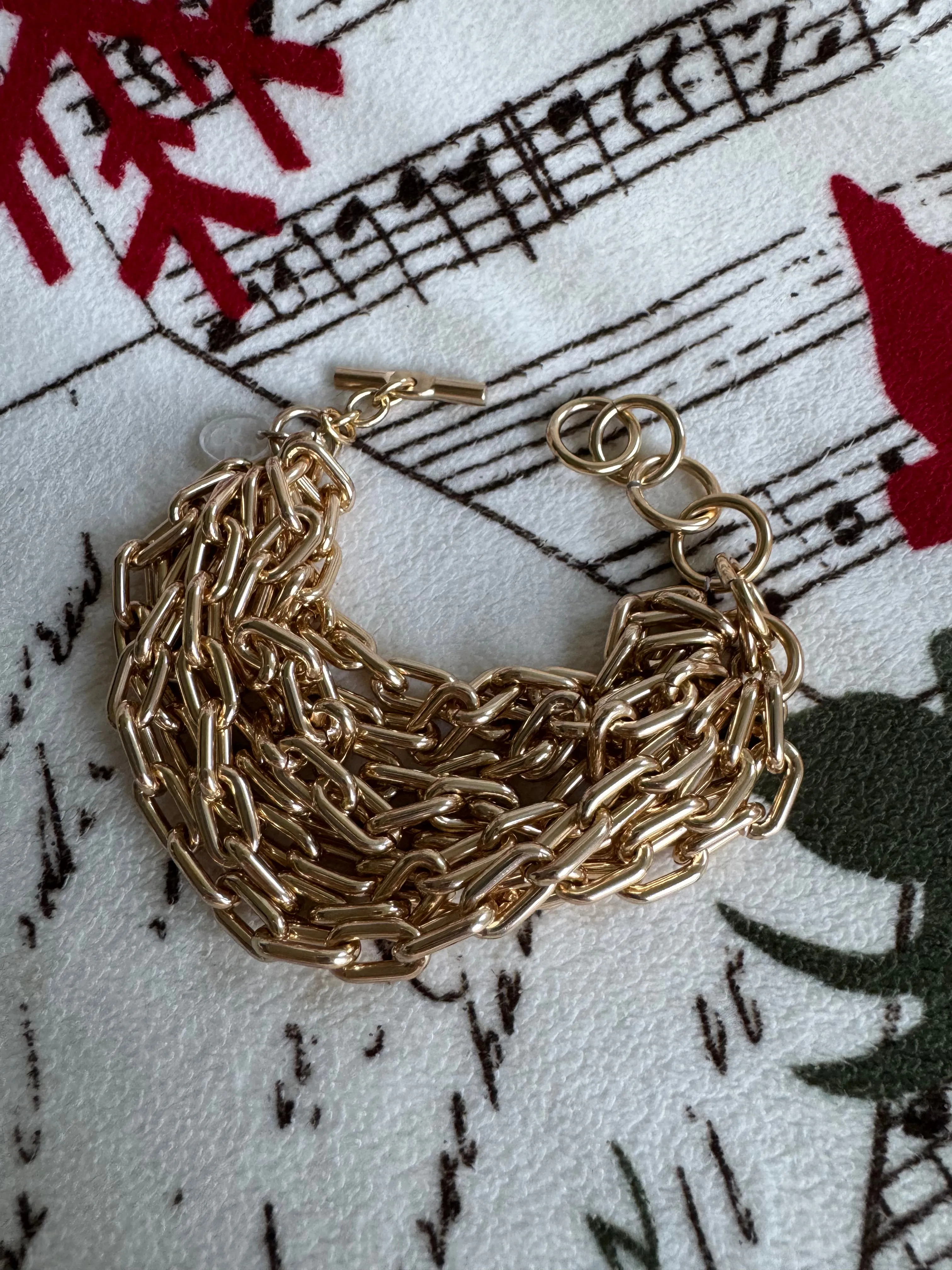 B.E. chains bracelet