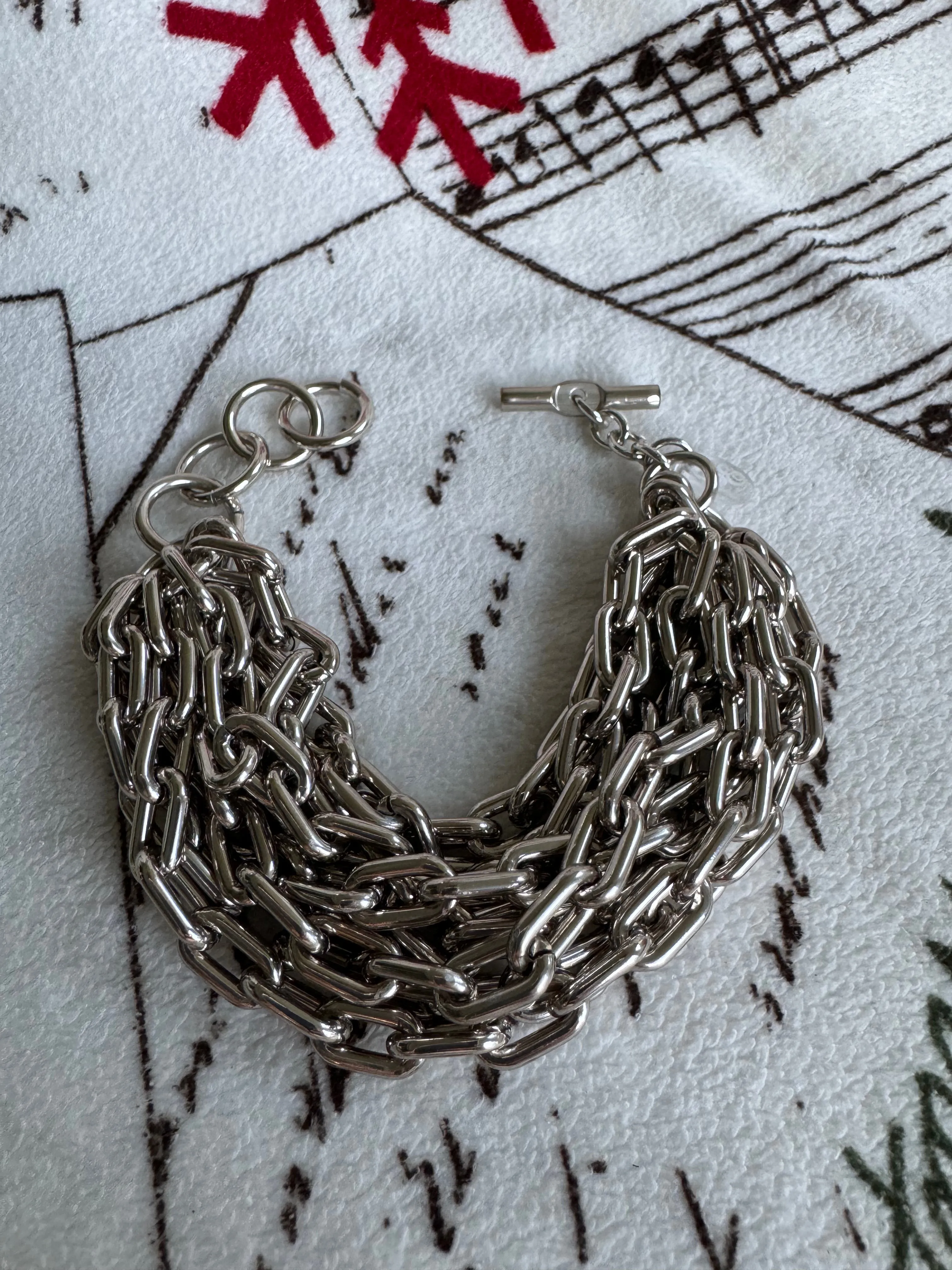B.E. chains bracelet