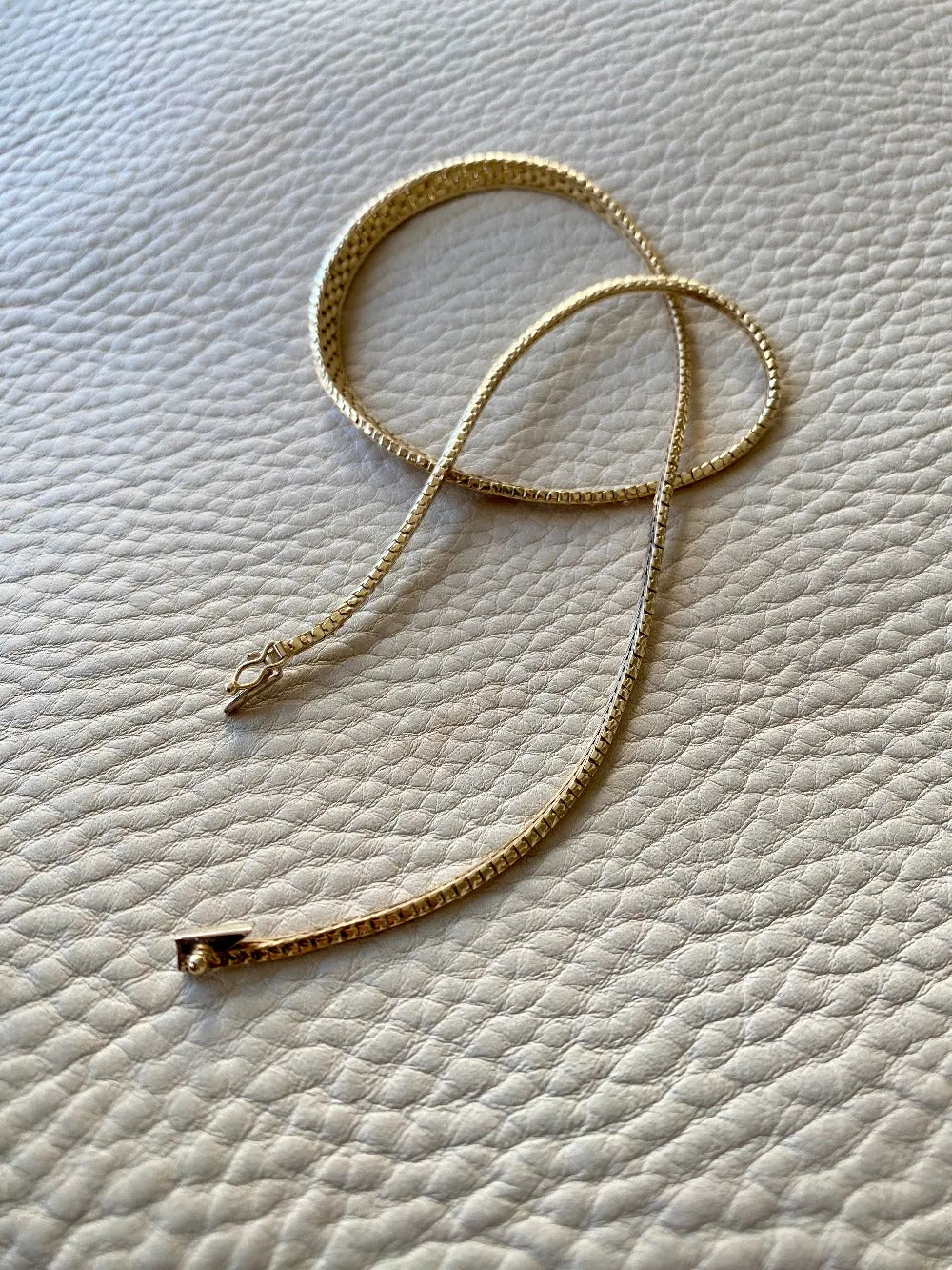 Distinctive Rare 14k gold Geneva link variation choker necklace - Denmark - 15.75 inch length