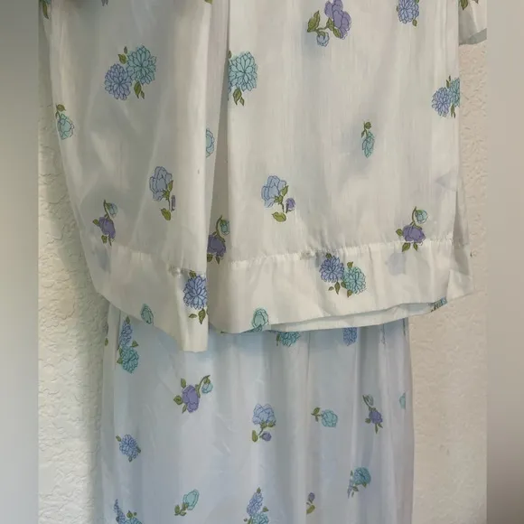 Eyeful‎ by the Flaums Vintage Pajama set.  Size medium