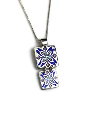 Graduated Acorns Enamel Pendant
