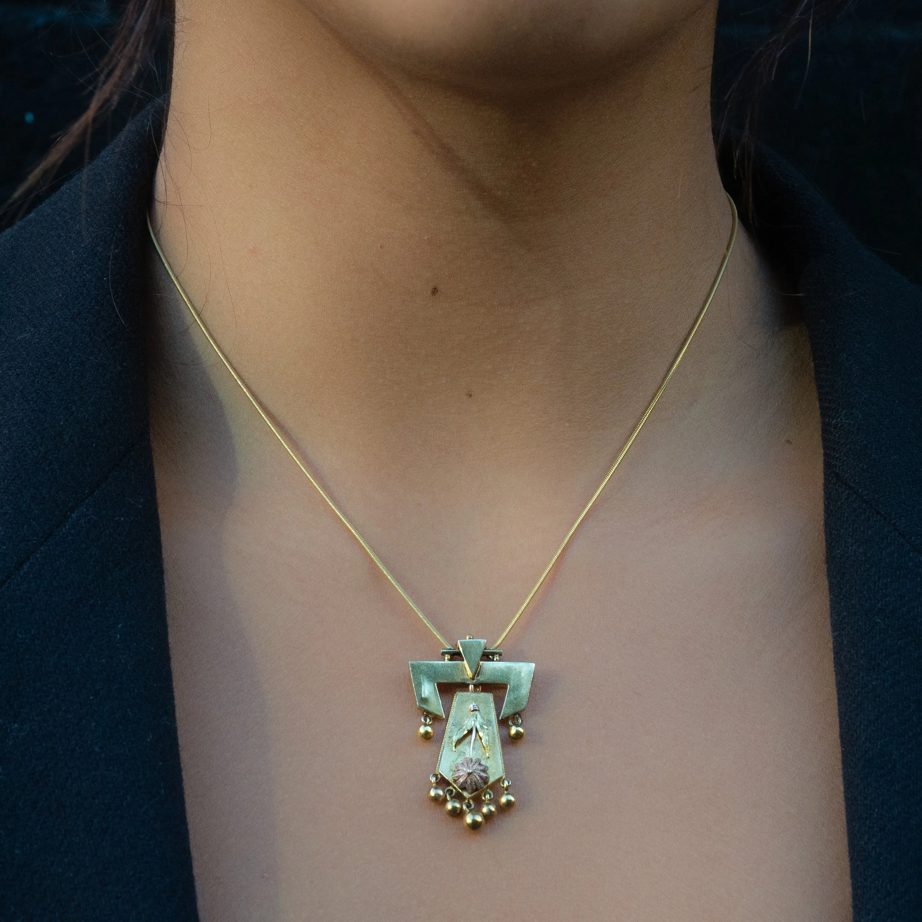 Hanging Strawflower Pendant c1880