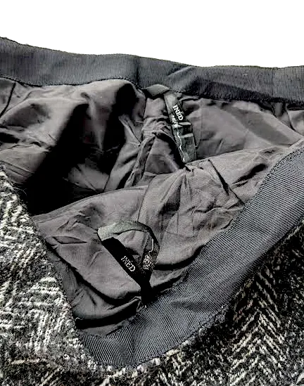 Issey Miyake Japan. Vintage Black/Gray Wool Mini Skirt