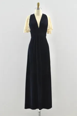 Lace Sleeve Maxi Dress / xs