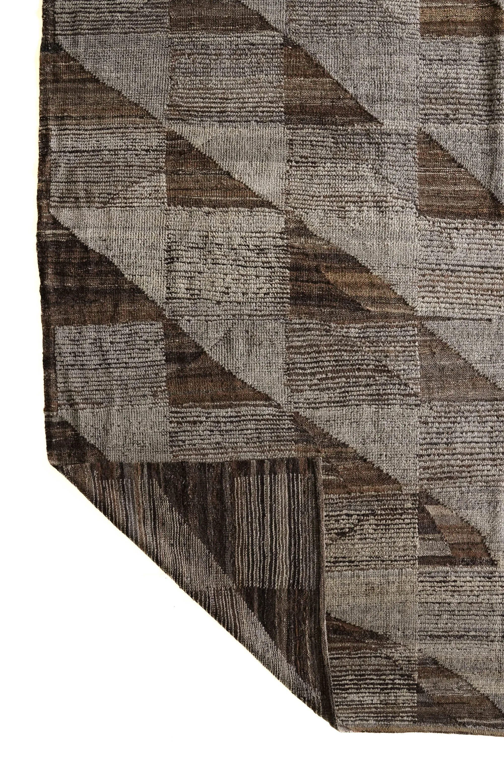 Madoc | 12'10 x 20'5