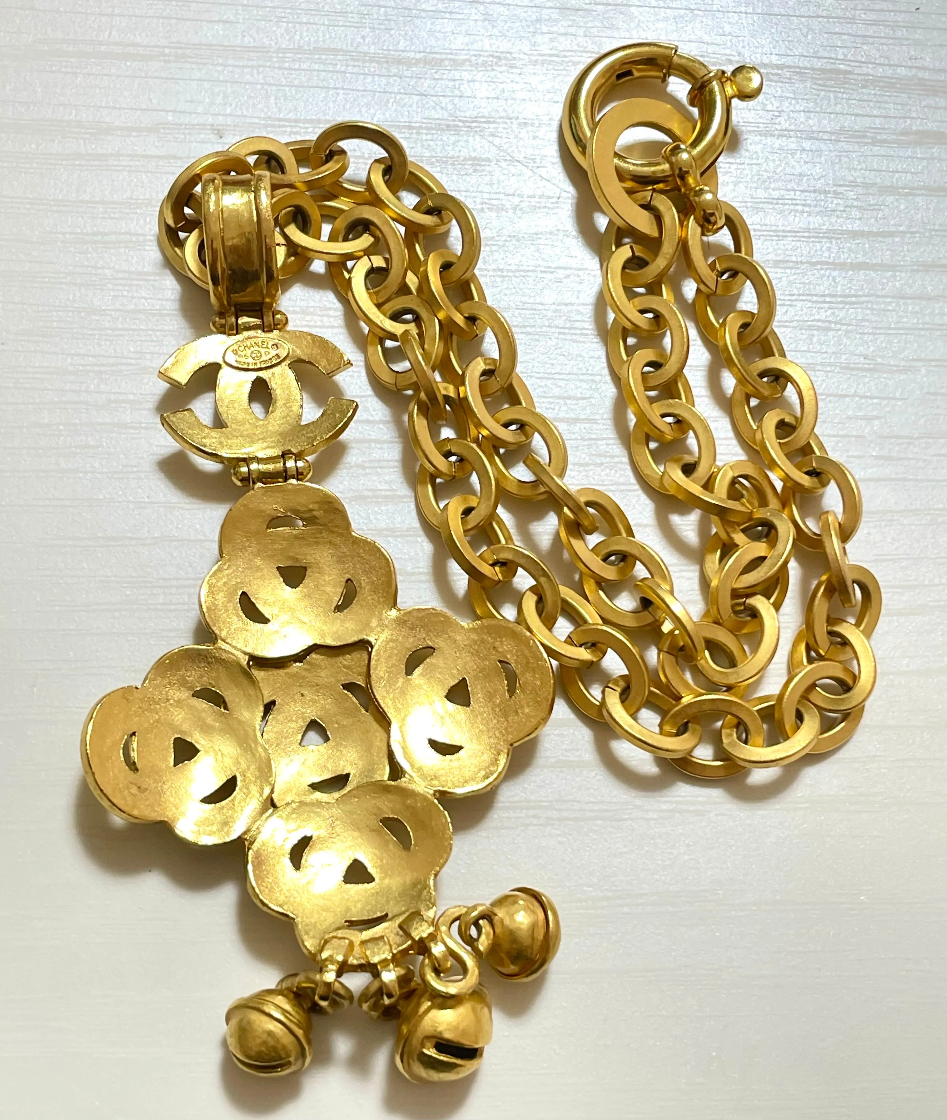 MINT. Vintage Chanel thick chain statement necklace with knot and CC mark pendant top and bells. Gorgeous masterpiece. 061224ac3