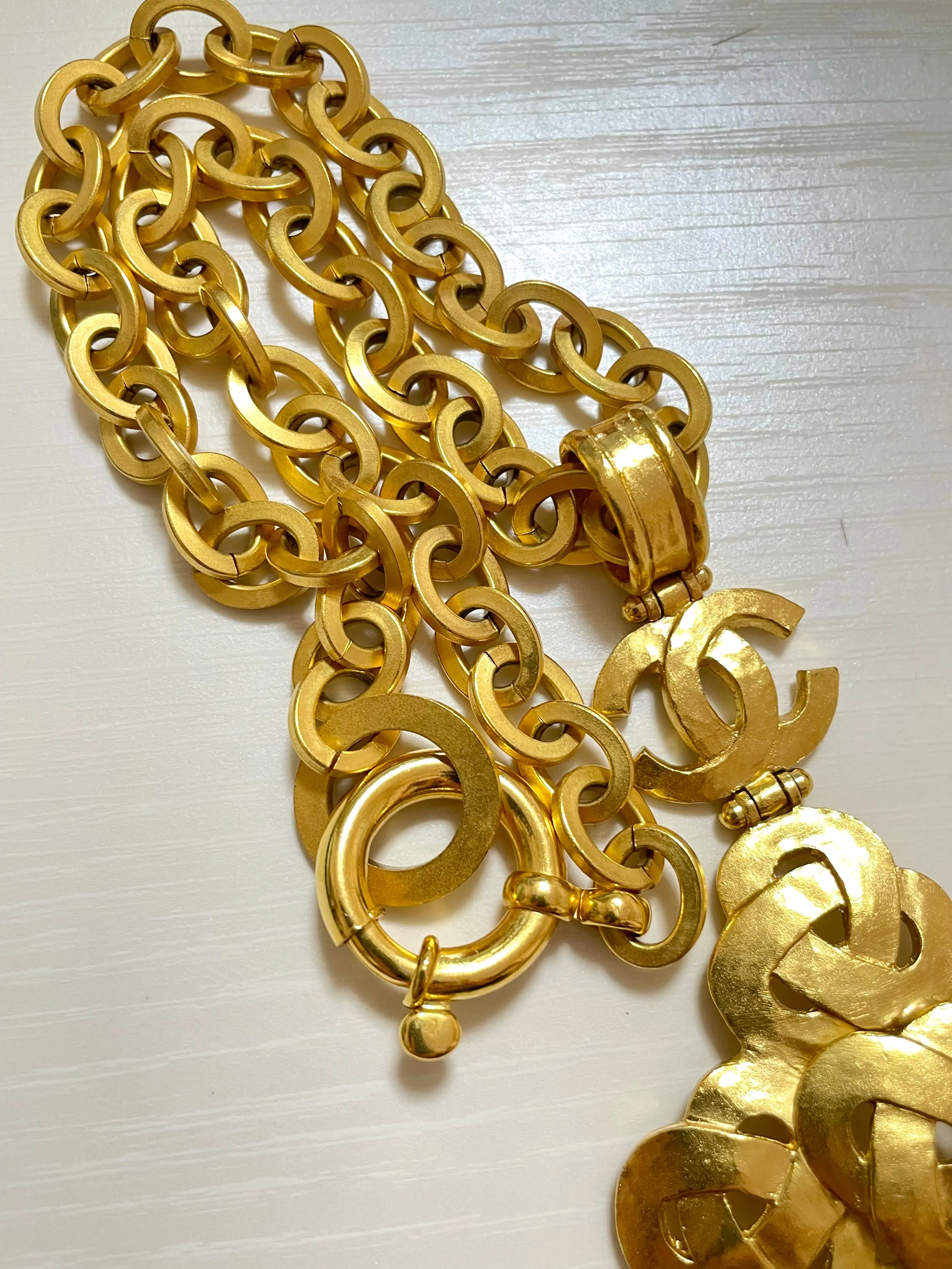 MINT. Vintage Chanel thick chain statement necklace with knot and CC mark pendant top and bells. Gorgeous masterpiece. 061224ac3
