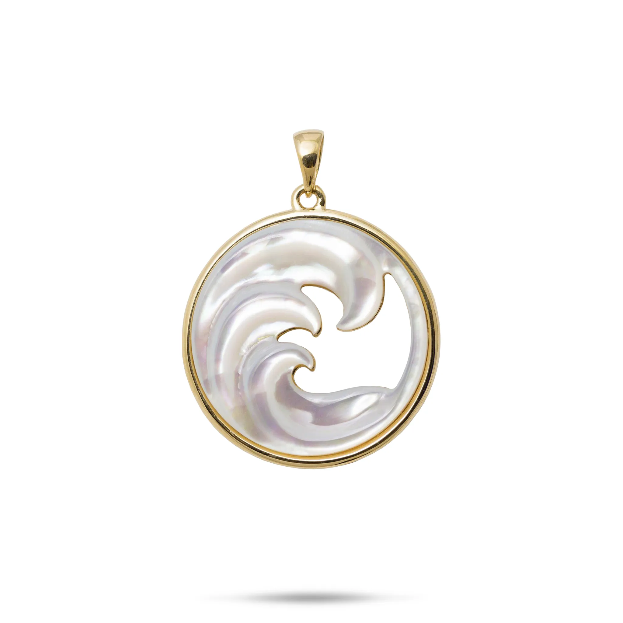 Nalu Mother of Pearl Pendant in Gold - 22mm