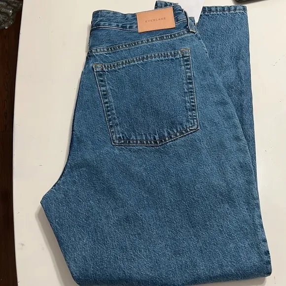 NWT Everlane The Curvy ‘90s Cheeky Straight Button Fly Jean
