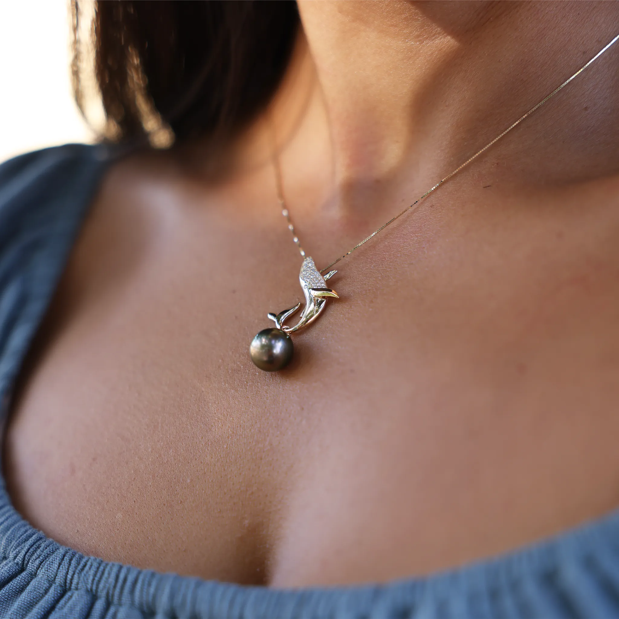 Ocean Dance Whale Tahitian Black Pearl Pendant in Gold with Diamonds - 9-10mm