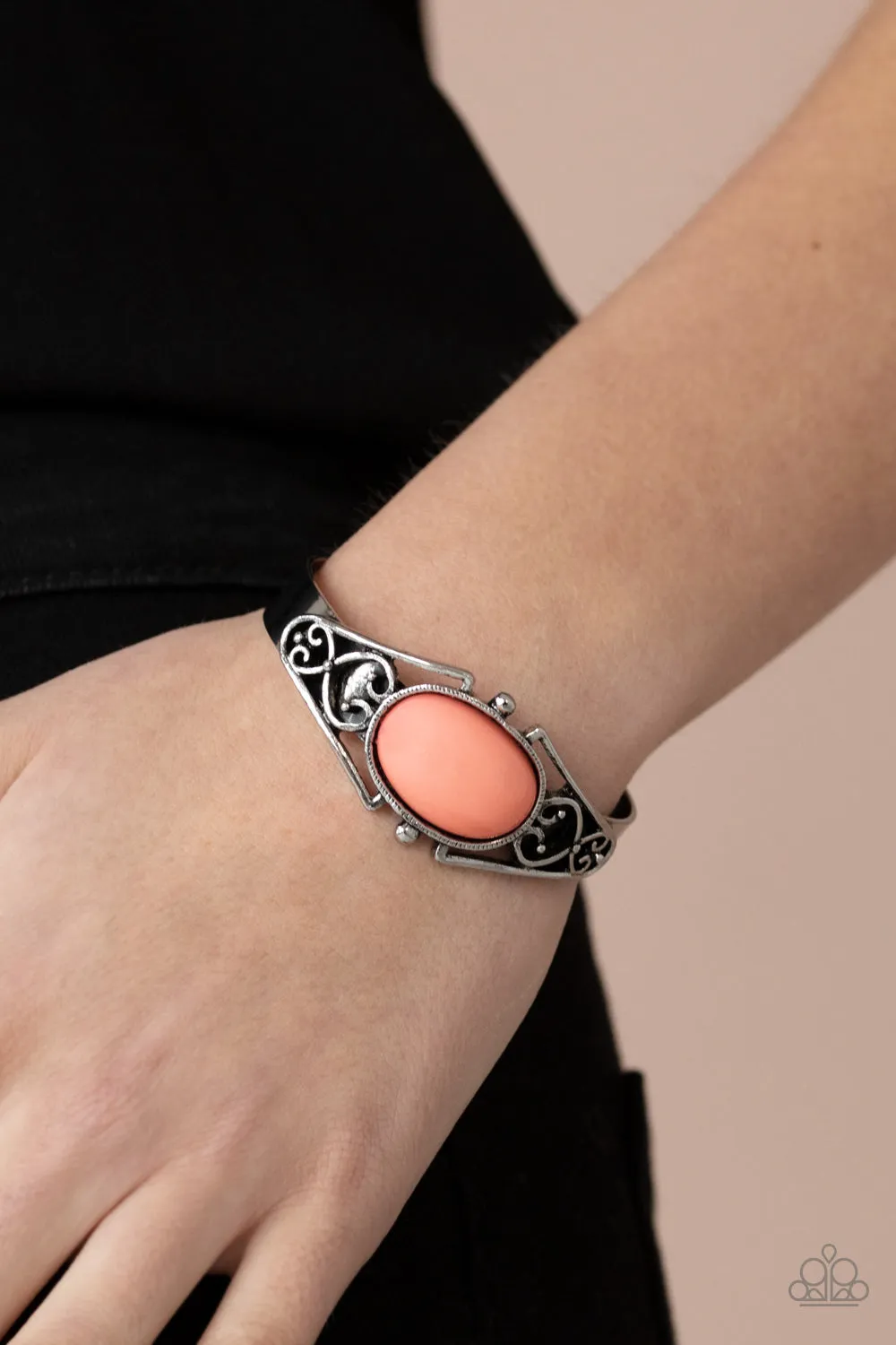 Paparazzi - Springtime Trendsetter - Orange Brcelet