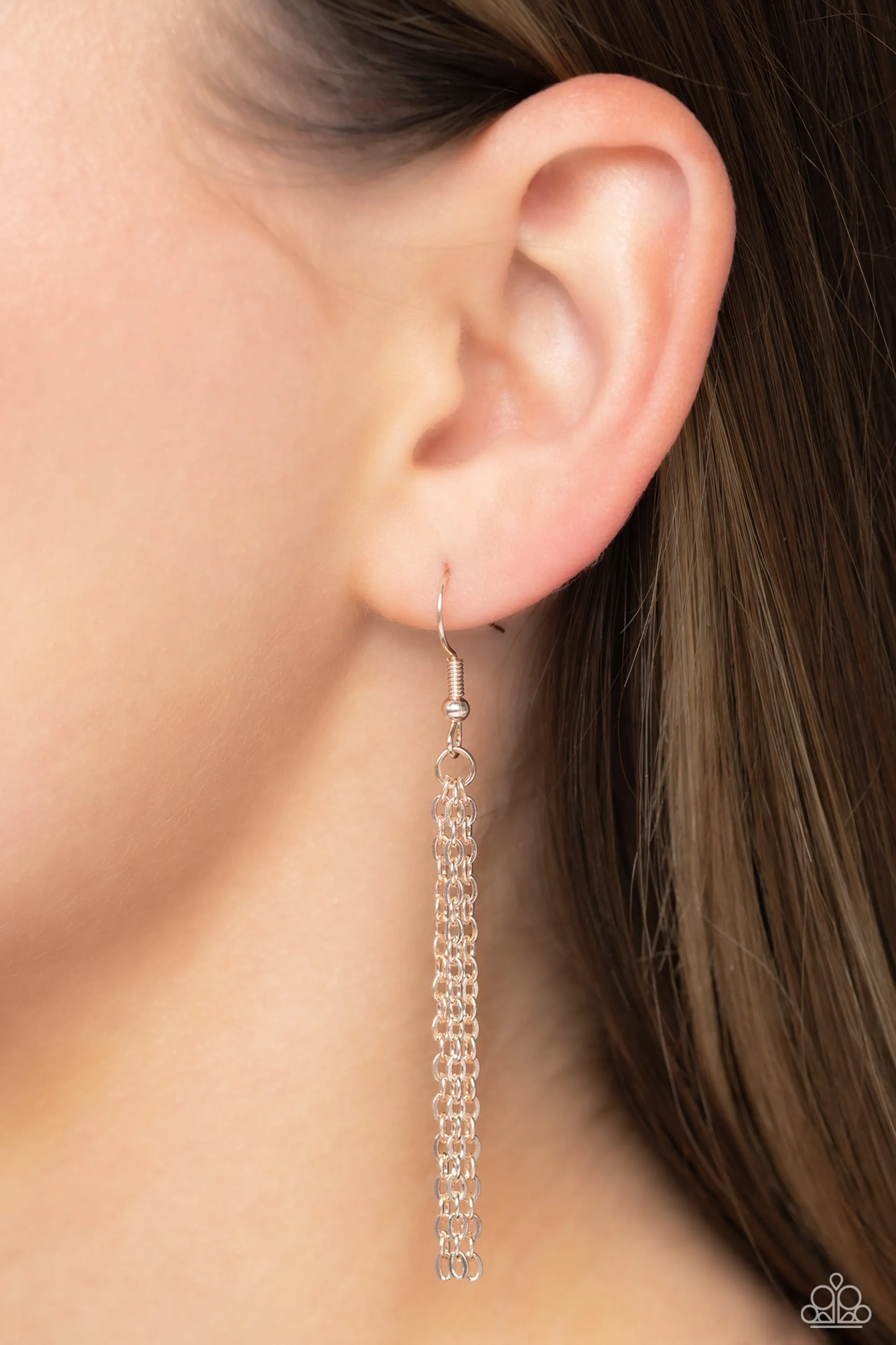 Paparazzi Stellar Sway - Rose Gold Necklace