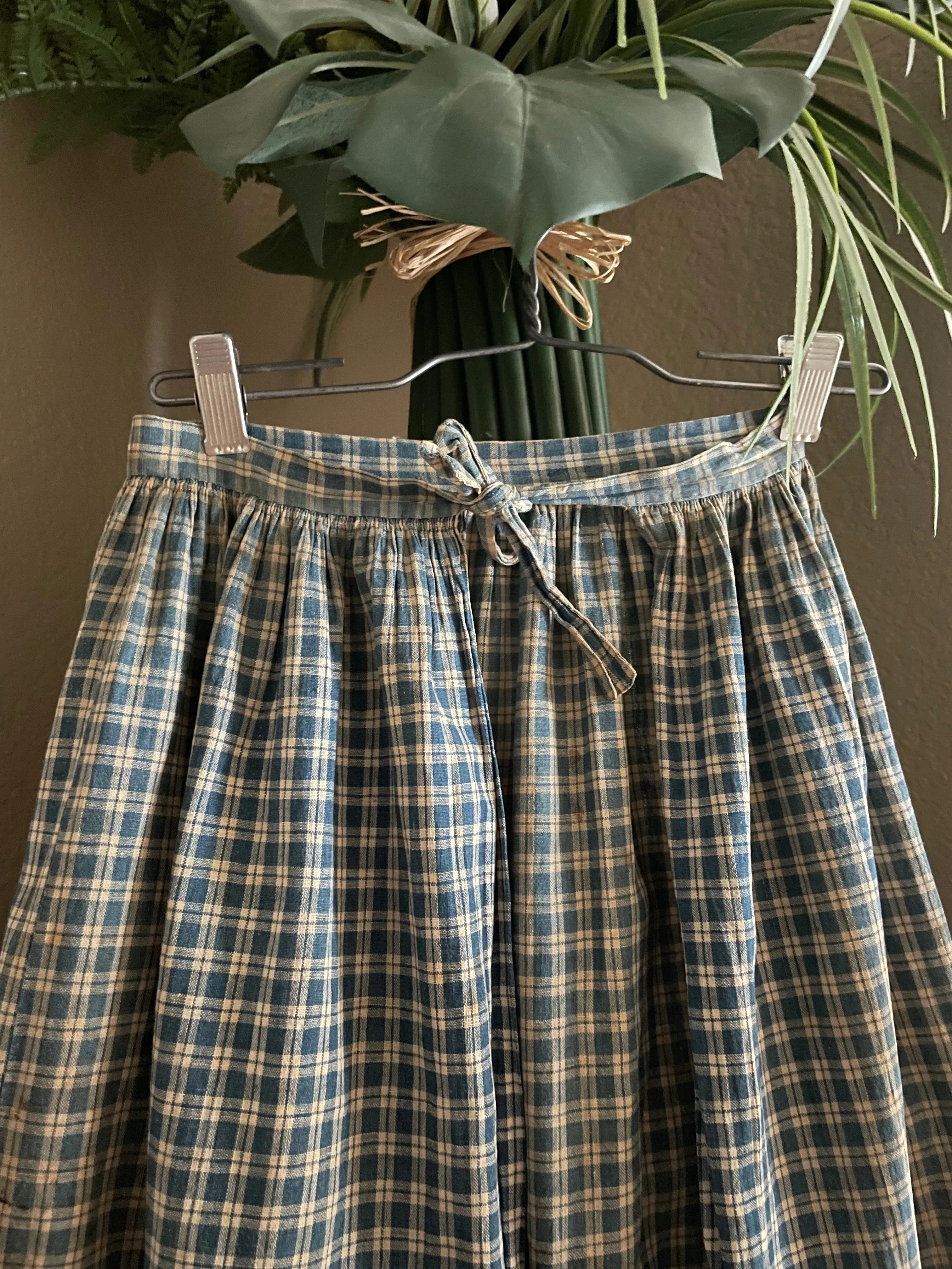 Primitive Late 19th C Gingham Homepsun Apron