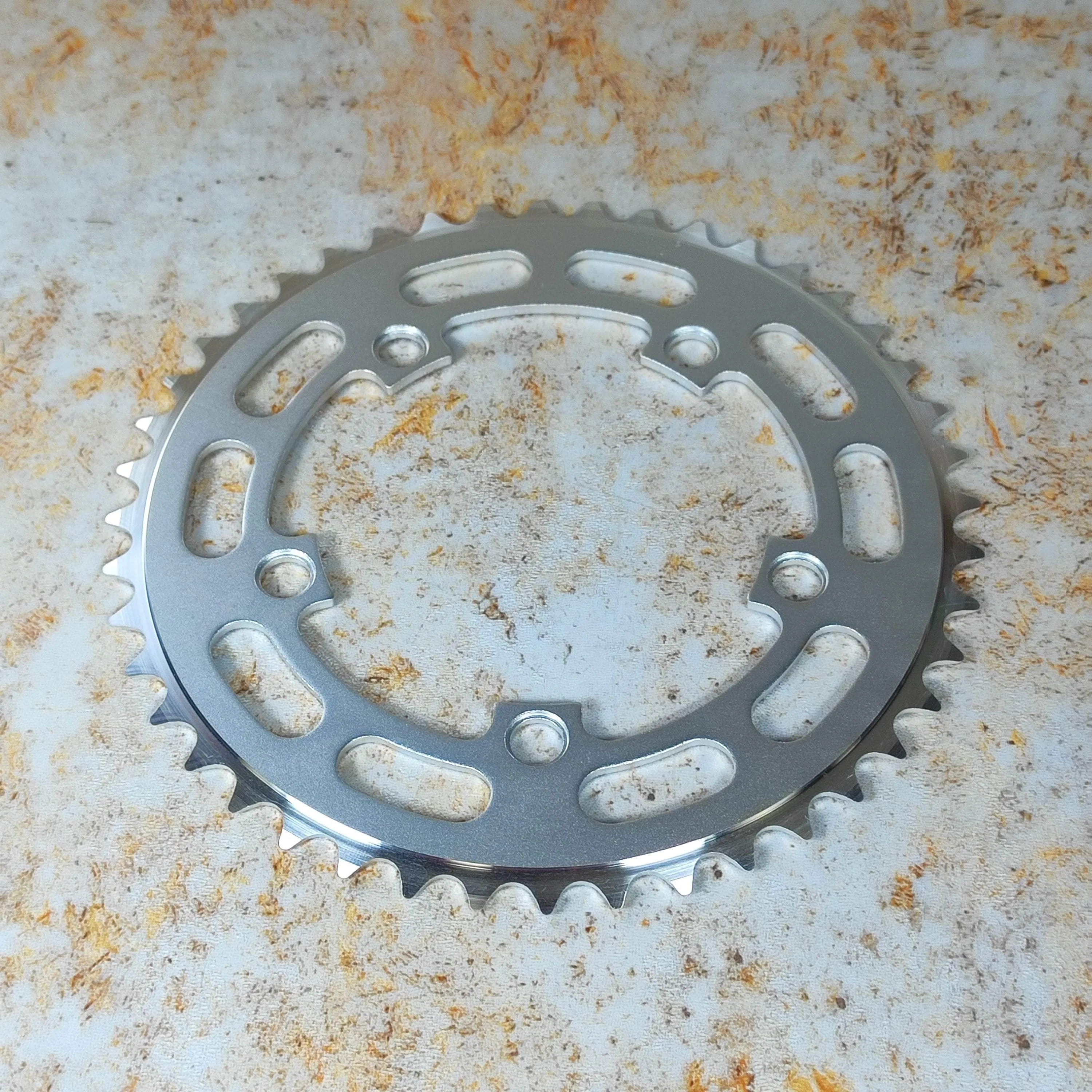 SunTour - Style Alloy 5 Bolt 110 BCD Chainring