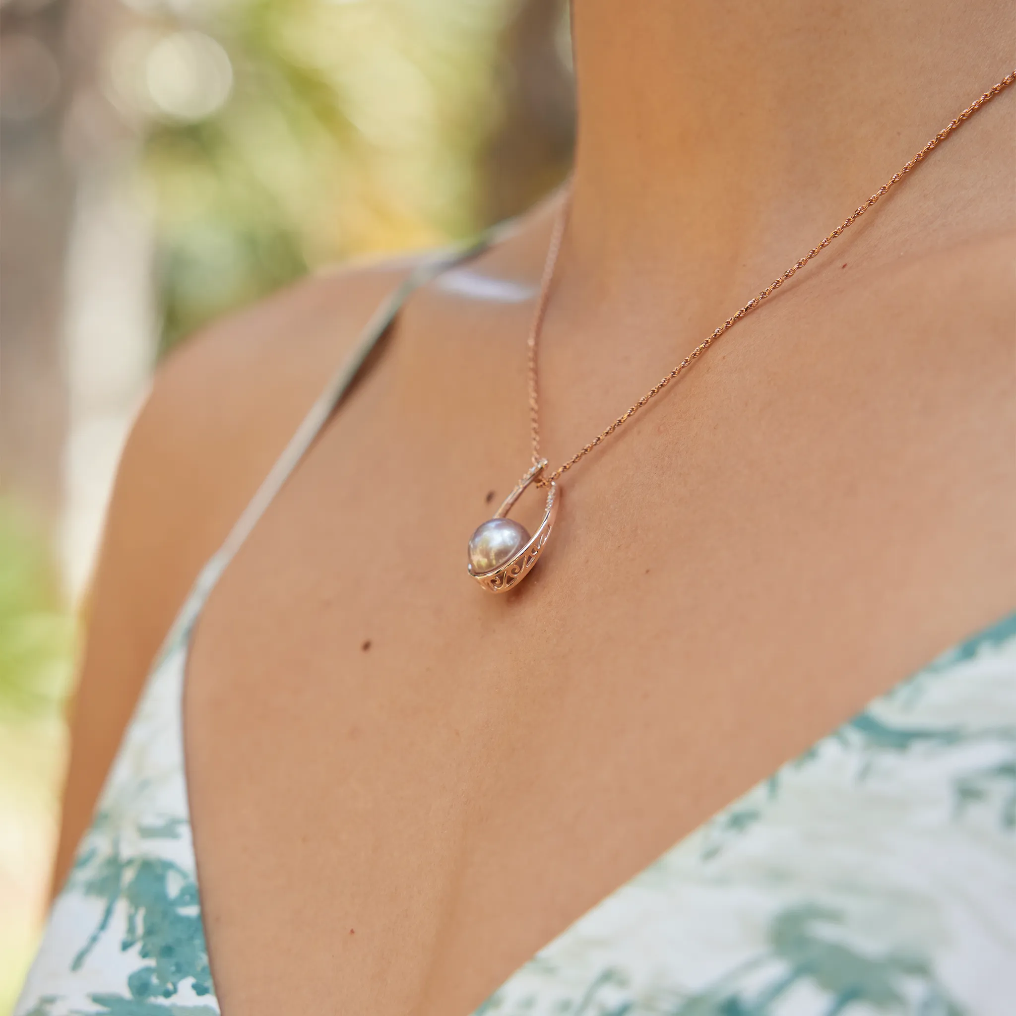 Teardrop Lilac Freshwater Pearl Pendant in Rose Gold with Diamonds - 10-11mm
