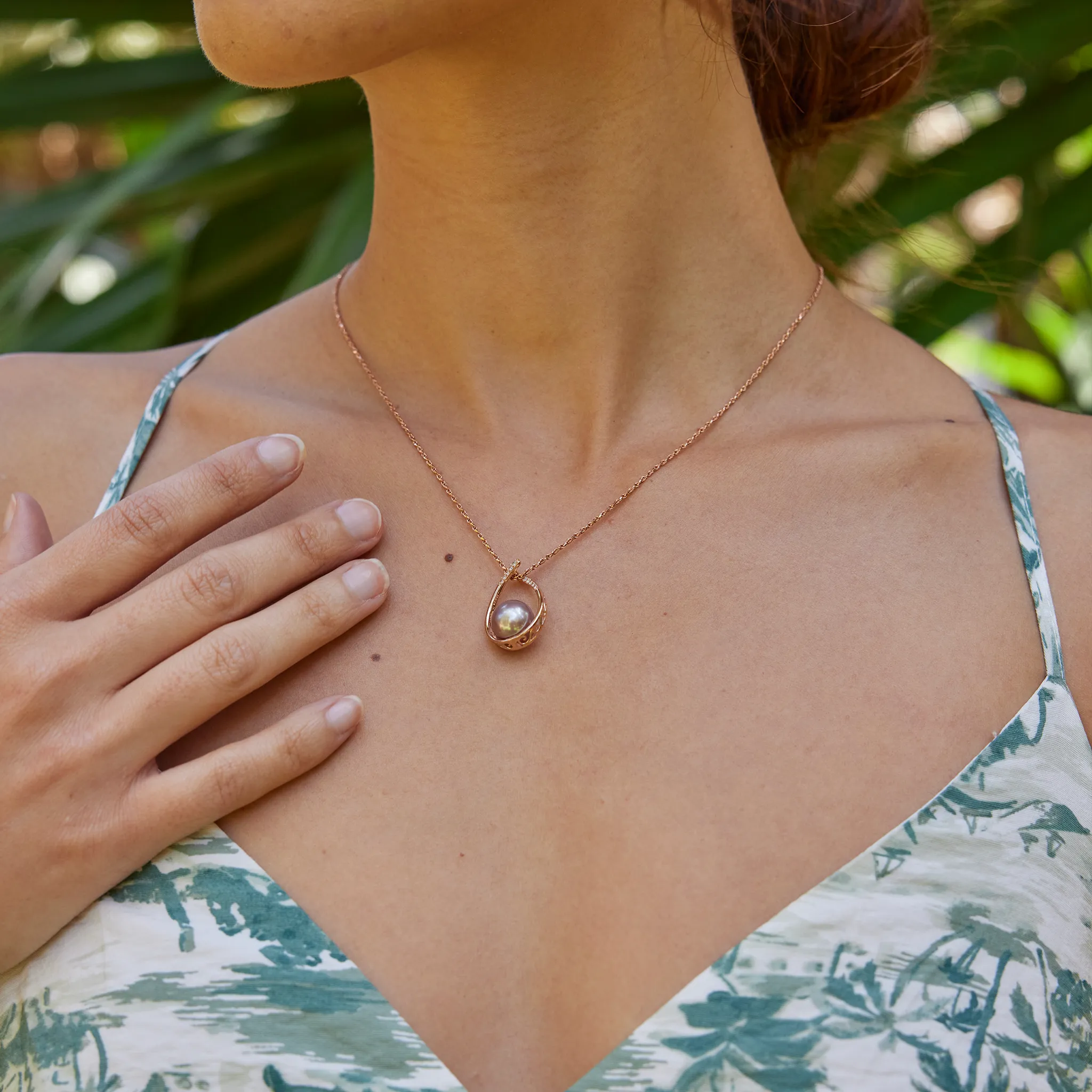 Teardrop Lilac Freshwater Pearl Pendant in Rose Gold with Diamonds - 10-11mm