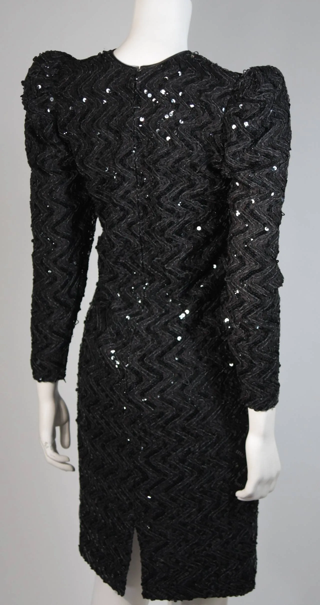 VICKY TIEL Attributed Black Sequin Cocktail Dress Size Small
