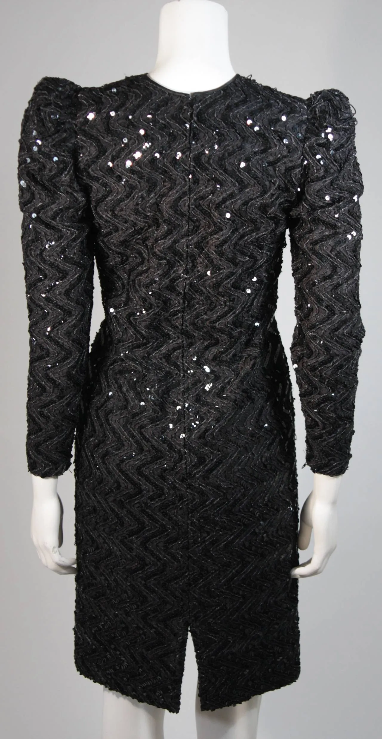 VICKY TIEL Attributed Black Sequin Cocktail Dress Size Small