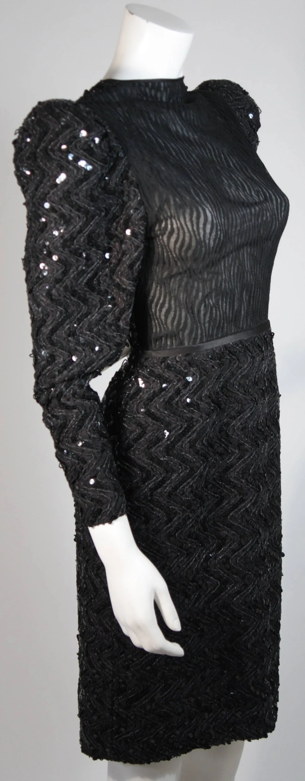 VICKY TIEL Attributed Black Sequin Cocktail Dress Size Small