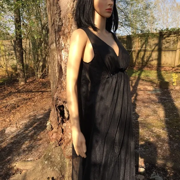 VINTAGE 1950’s BLACK VANITY FAIR NIGHTGOWN