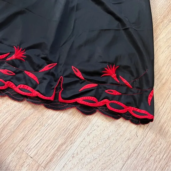 Vintage 1950’s Odette Barsa black &amp; red hand embroidered slip skirt