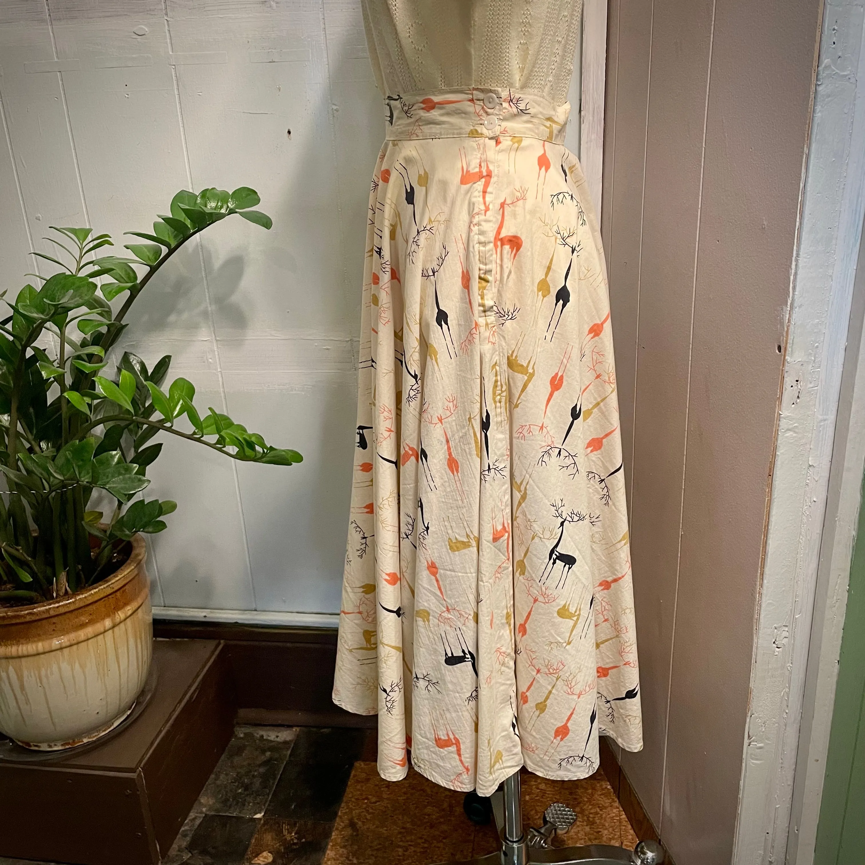 Vintage 50s 60s high waisted mid century deer print midi skirt  (HT23130)