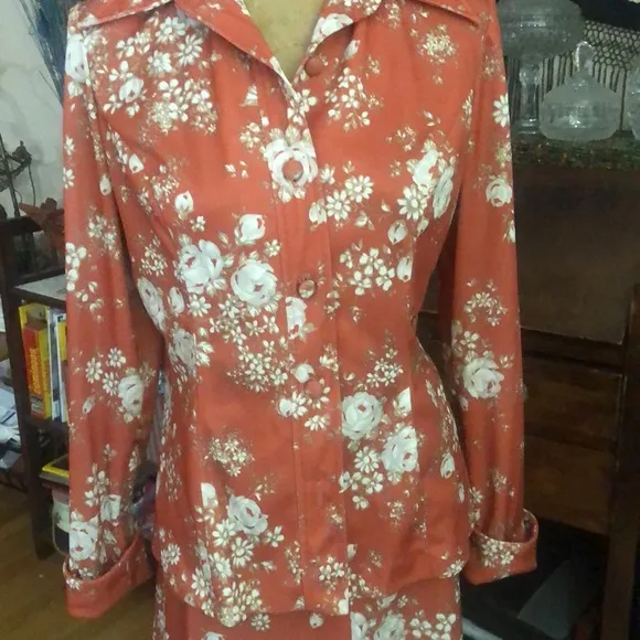 Vintage 70’s - Hal Ferman -ilgwu tagged, burnt orange &amp; white floral skirt set