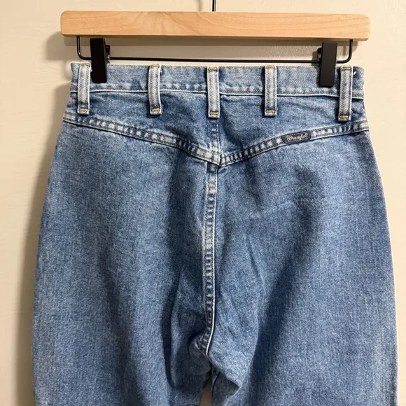 Vintage 80s Light Wash WRANGLER Pocketless Back High Waisted Denim Jeans 7x32