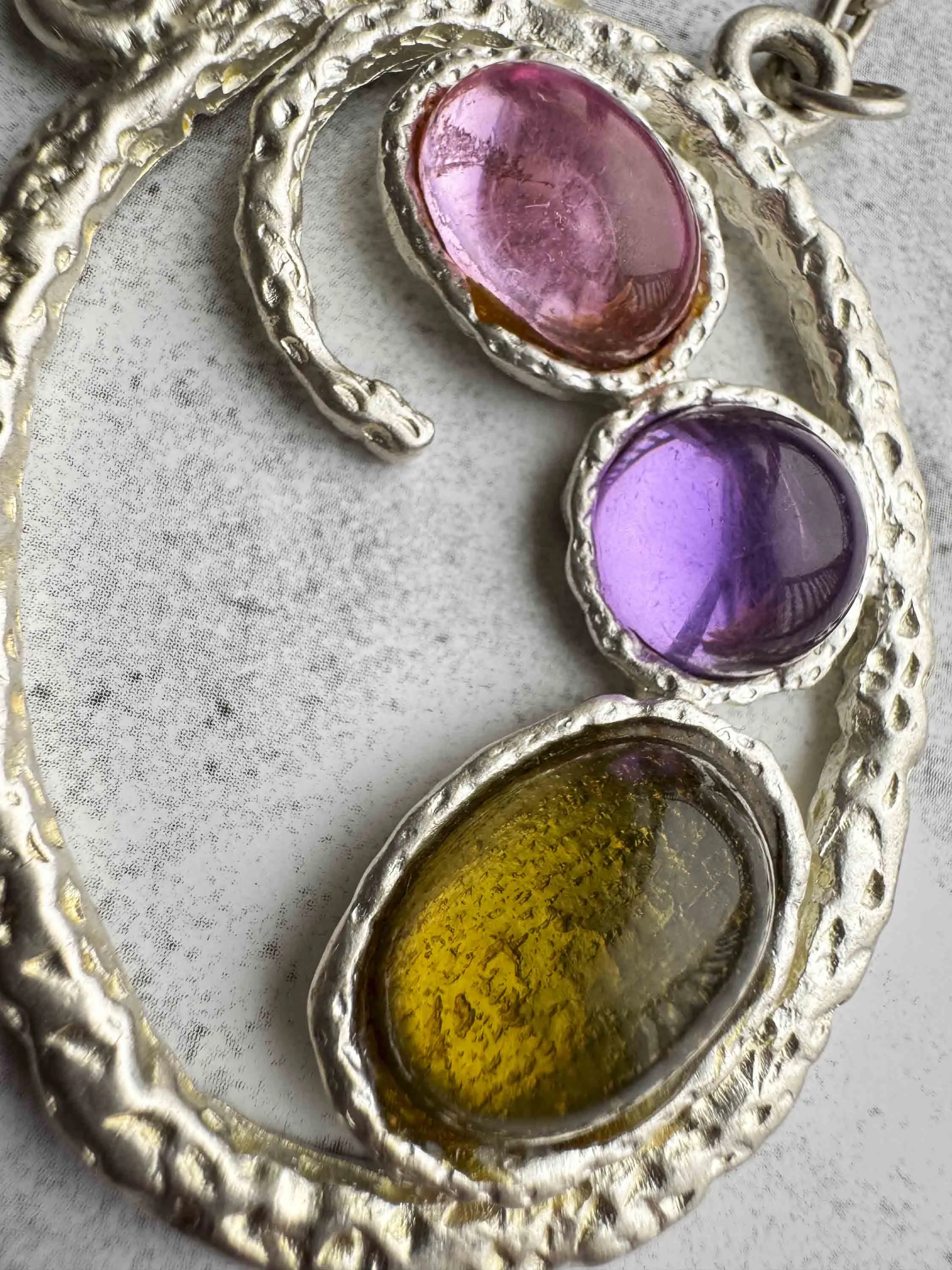Vintage Artisan Silver Pendant Necklace – Bold & Sculptural