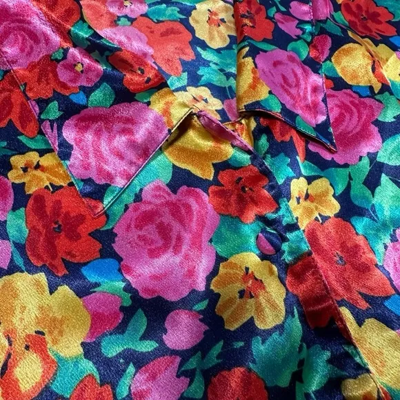 Vintage Gold Label Victoria’s Secret Floral Satin Button Up Pajama Set SZ Small