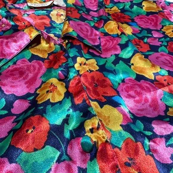 Vintage Gold Label Victoria’s Secret Floral Satin Button Up Pajama Set SZ Small