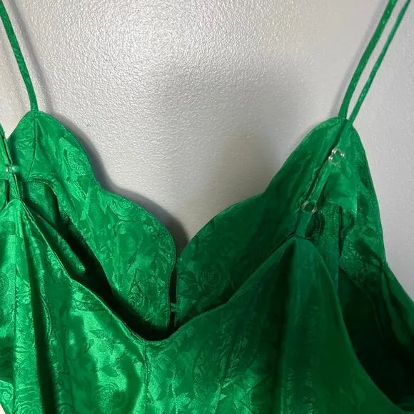 Vintage Victoria's Secret Gold Label 90s 80s Green Chemise Slip Short Large