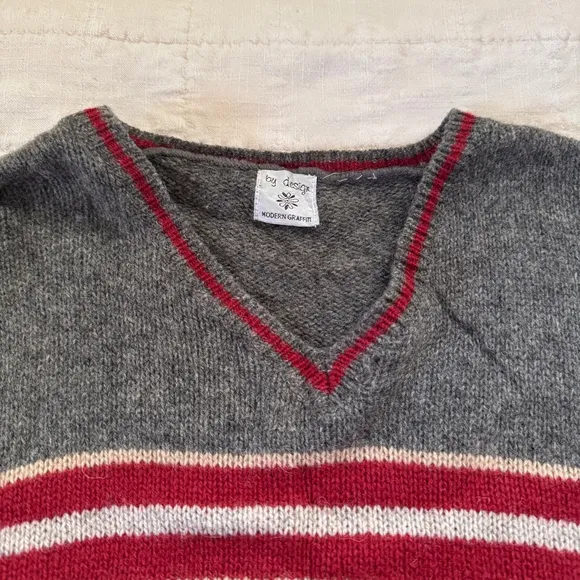 Vintage Wool (?) Sweater with graphic stripe • Size: S/M