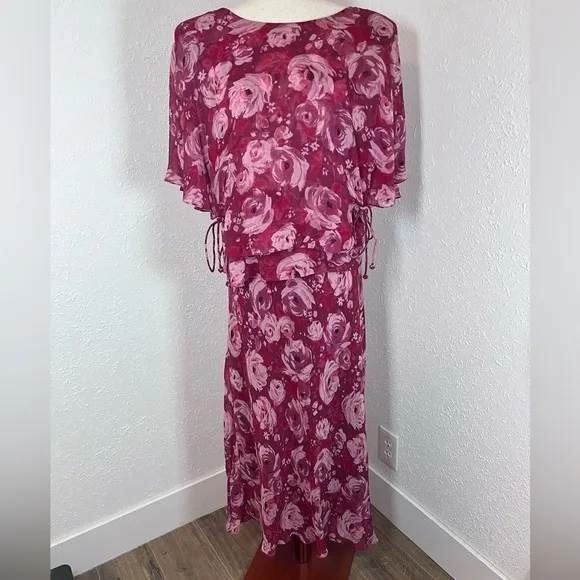 VNTG 90s Adrianna Papell 100% Silk 2 Piece Skirt Set