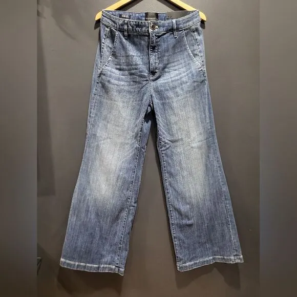 WHBM Extra High-Rise Wide Leg Everday Soft Medium Wash Jean Sz 10R
